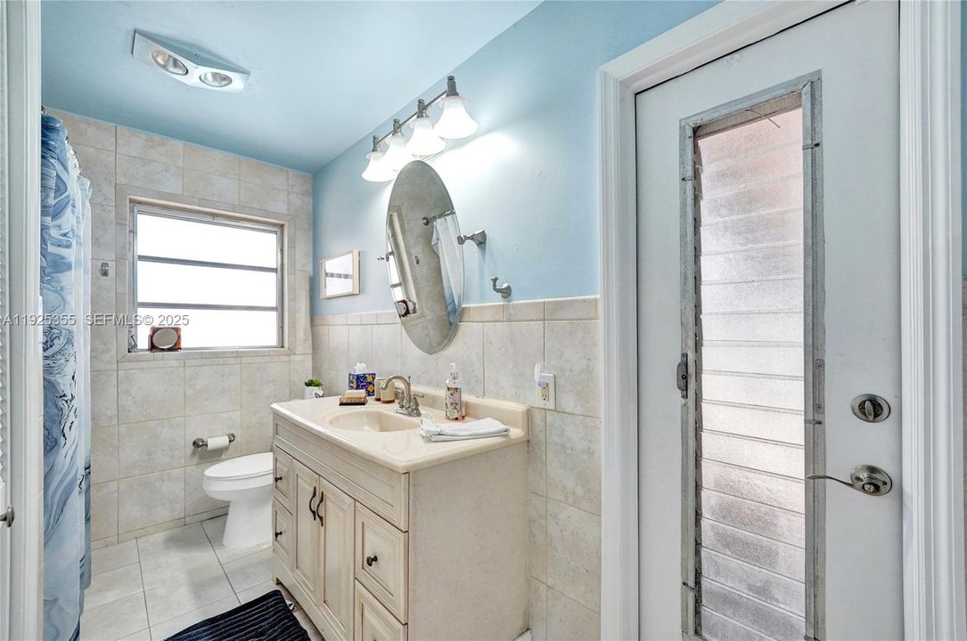 В аренду: $6,900 (3 спален, 2 ванн, 1898 Квадратных фут)