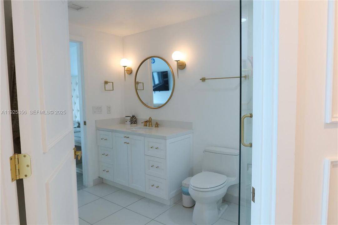 出租: $5,950 (2 贝兹, 2 浴室, 1146 平方英尺)