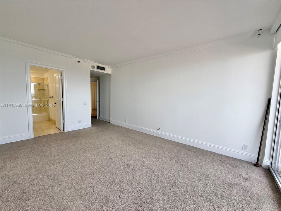 For Rent: $4,300 (2 beds, 3 baths, 2240 Square Feet)