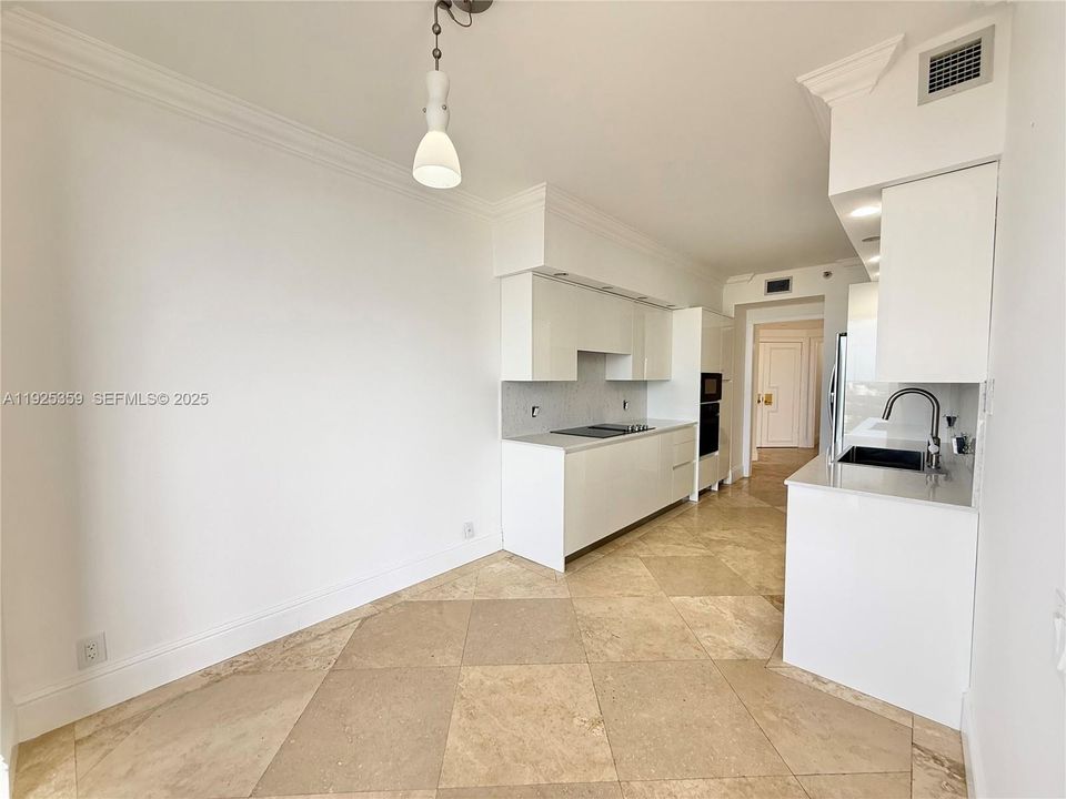 For Rent: $4,300 (2 beds, 3 baths, 2240 Square Feet)