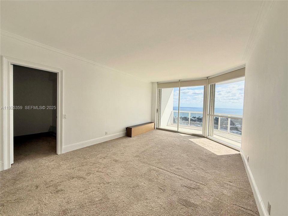 For Rent: $4,300 (2 beds, 3 baths, 2240 Square Feet)