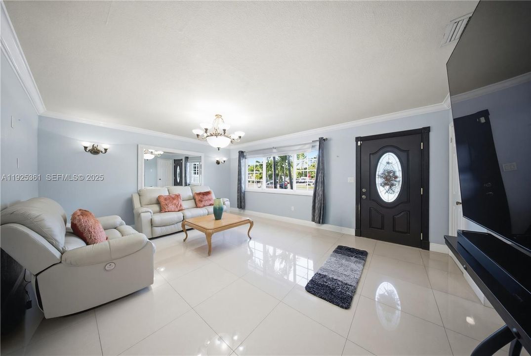 En Renta: $3,600 (3 camas, 2 baños, 1074 Pies cuadrados)