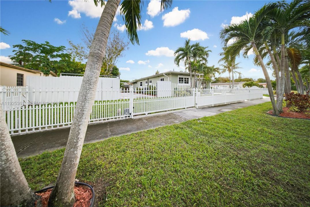 En Renta: $3,600 (3 camas, 2 baños, 1074 Pies cuadrados)