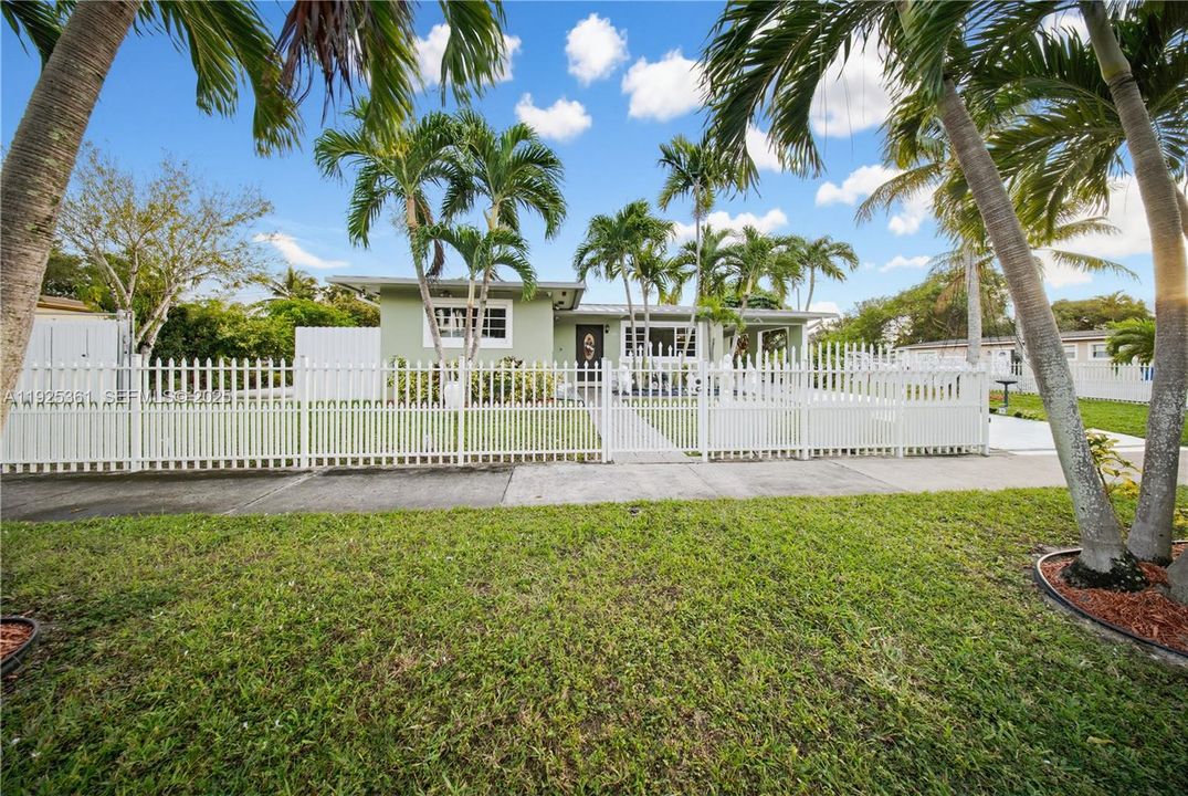 En Renta: $3,600 (3 camas, 2 baños, 1074 Pies cuadrados)