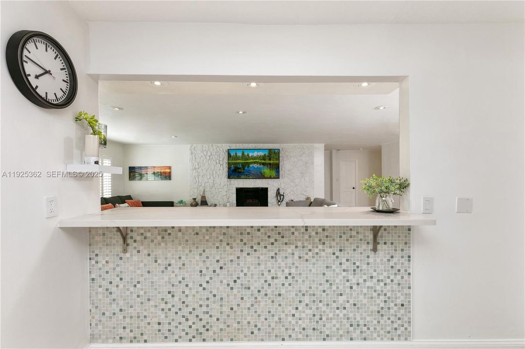 For Rent: $6,500 (3 beds, 3 baths, 2295 Square Feet)