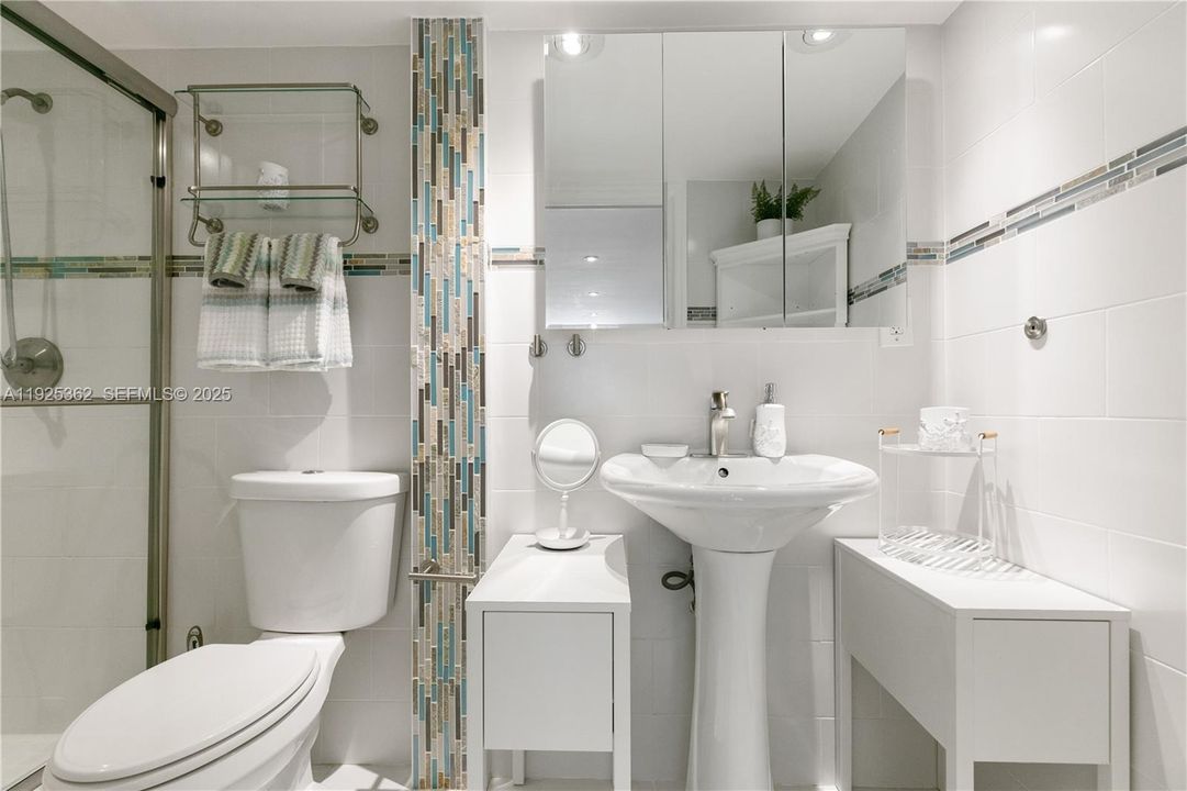 For Rent: $6,500 (3 beds, 3 baths, 2295 Square Feet)