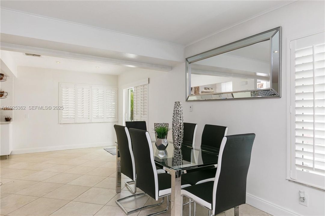 For Rent: $6,500 (3 beds, 3 baths, 2295 Square Feet)