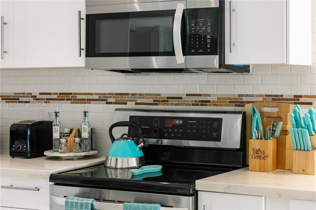 For Rent: $6,500 (3 beds, 3 baths, 2295 Square Feet)