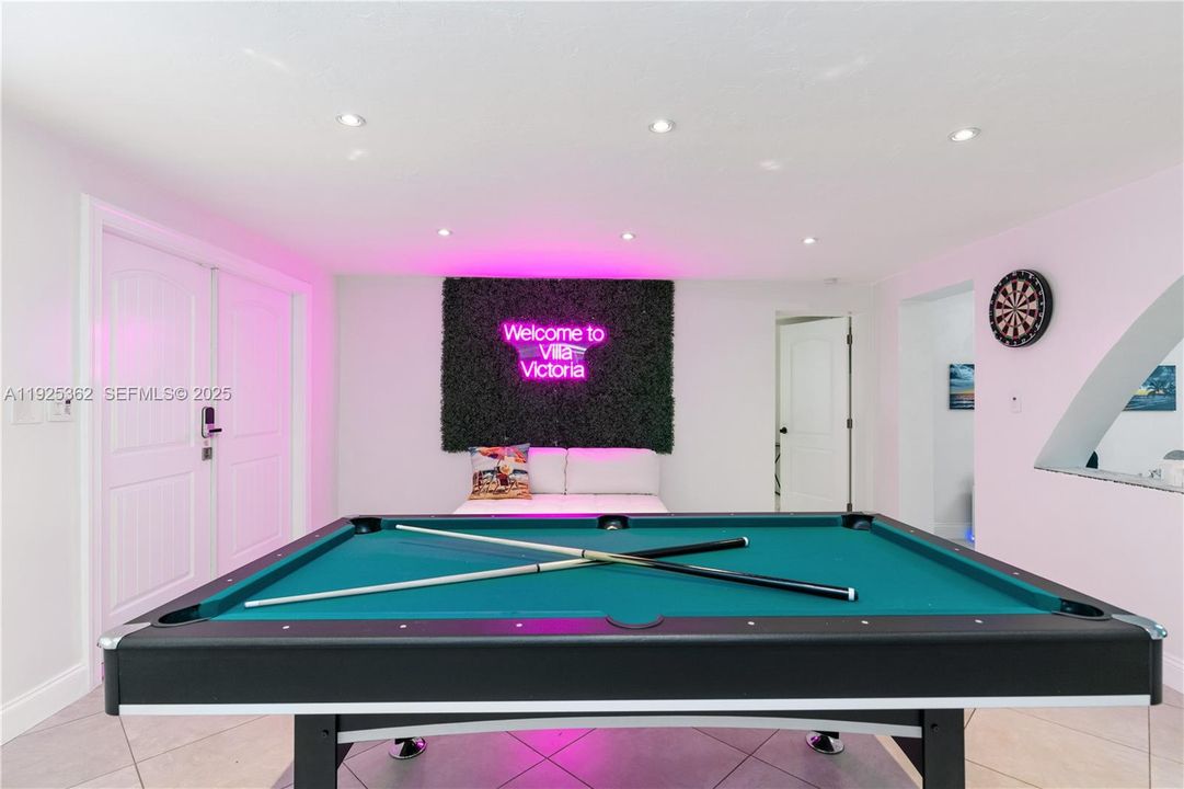 For Rent: $6,500 (3 beds, 3 baths, 2295 Square Feet)