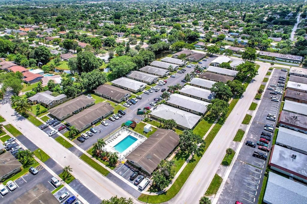 En Renta: $1,825 (2 camas, 1 baños, 827 Pies cuadrados)