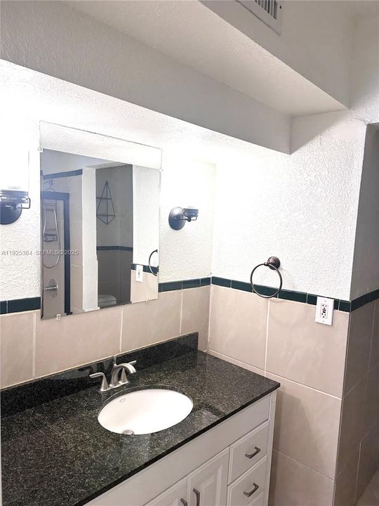 En Venta: $510,000 (2 camas, 2 baños, 1275 Pies cuadrados)