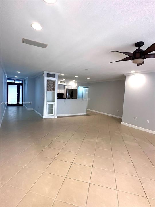 En Venta: $510,000 (2 camas, 2 baños, 1275 Pies cuadrados)