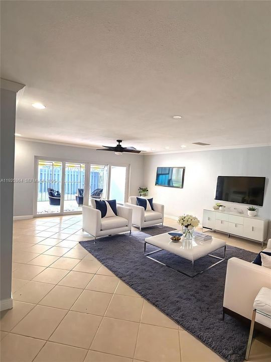 En Venta: $510,000 (2 camas, 2 baños, 1275 Pies cuadrados)