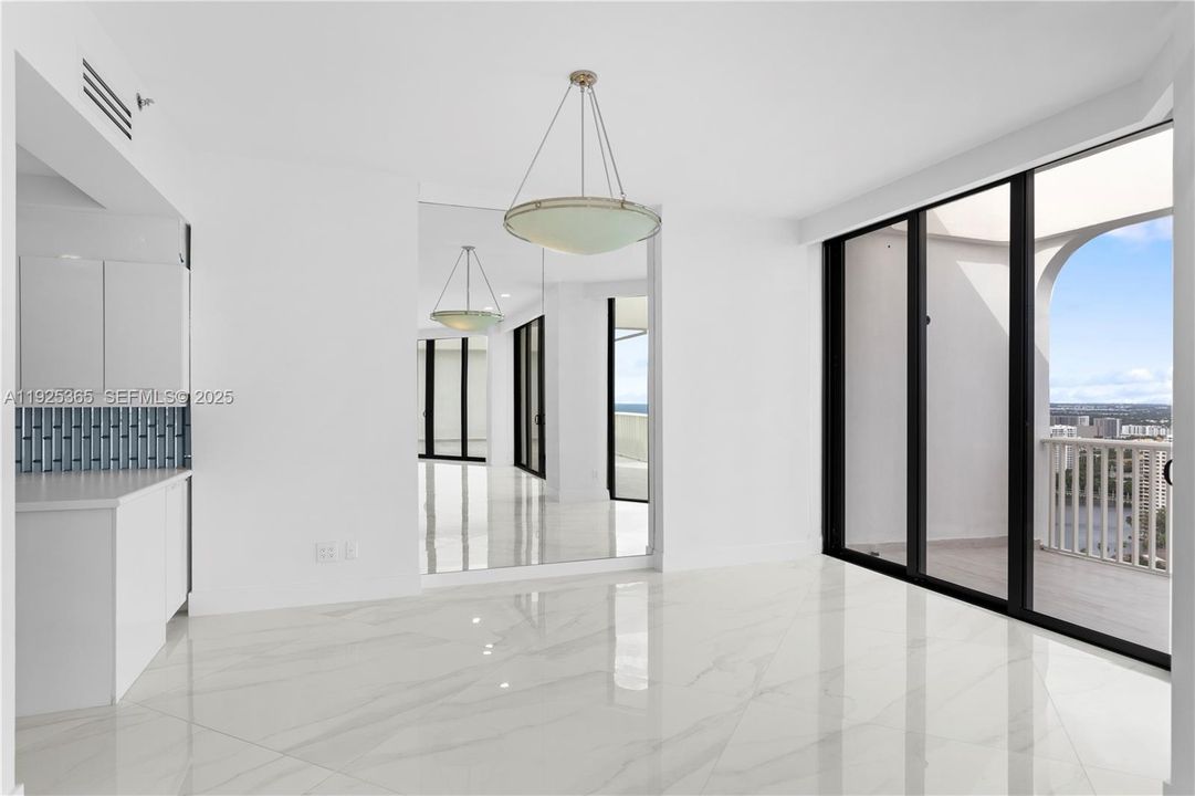 For Rent: $10,500 (3 beds, 3 baths, 3030 Square Feet)