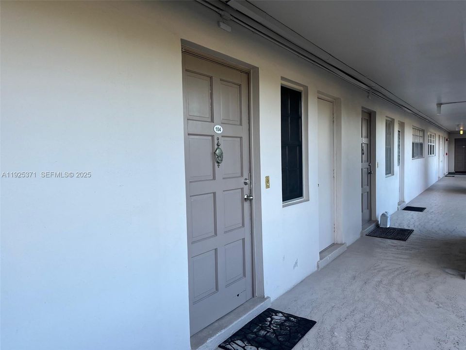 В аренду: $1,550 (1 спален, 1 ванн, 900 Квадратных фут)