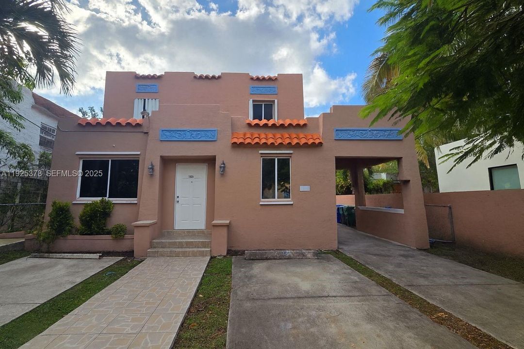 For Rent: $2,800 (3 beds, 2 baths, 0 Square Feet)