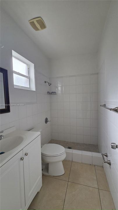 For Rent: $2,800 (3 beds, 2 baths, 0 Square Feet)