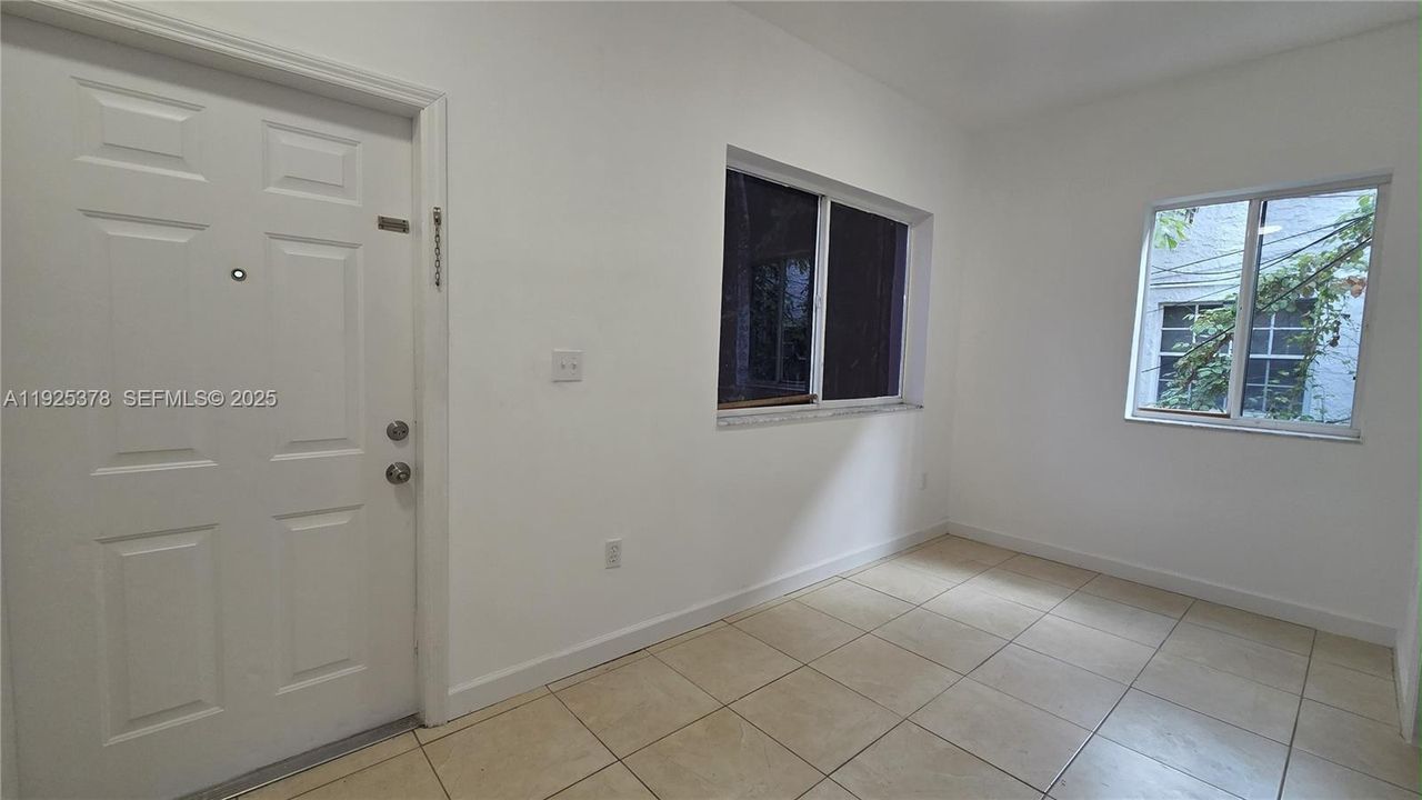 For Rent: $2,800 (3 beds, 2 baths, 0 Square Feet)