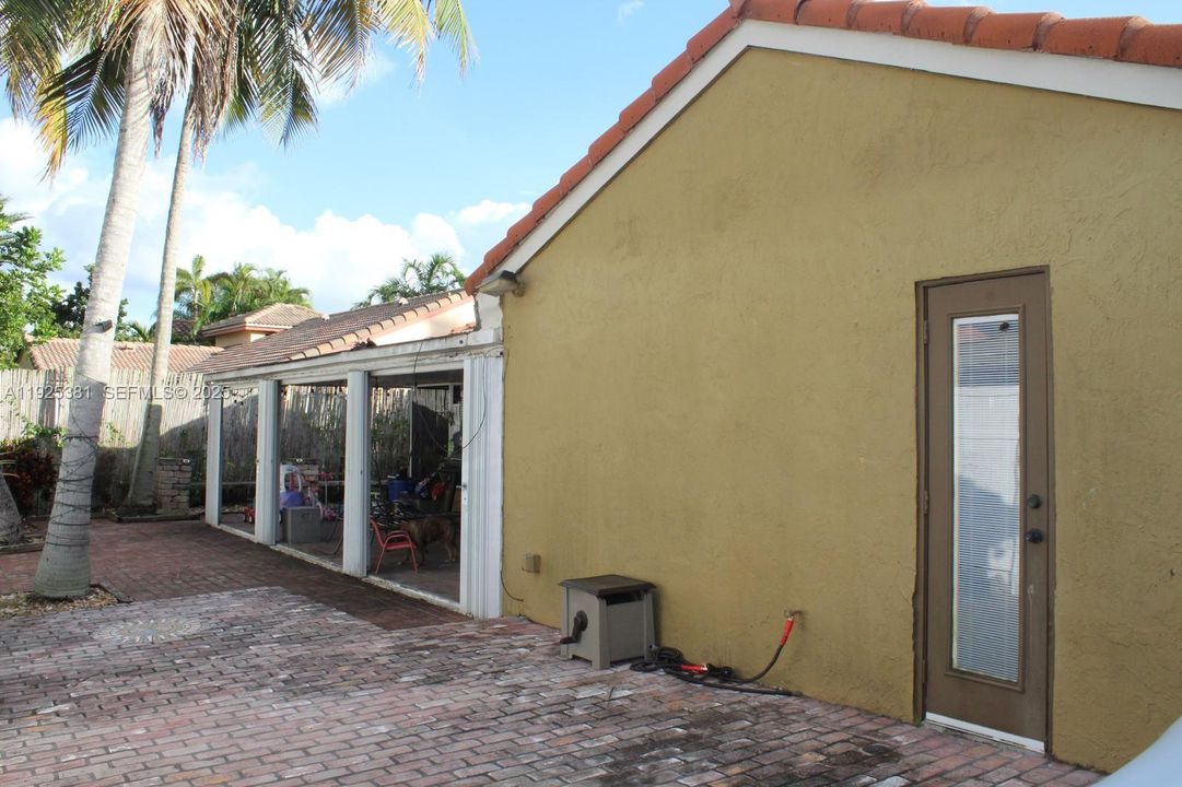 待售: $569,999 (3 贝兹, 2 浴室, 1782 平方英尺)