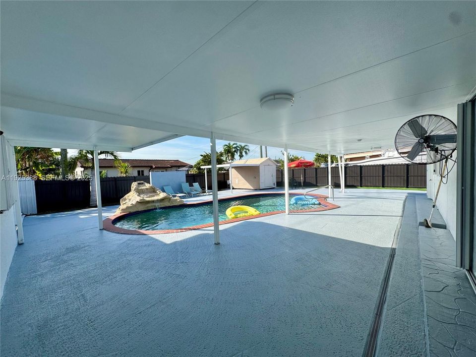 出租: $3,500 (3 贝兹, 2 浴室, 1830 平方英尺)