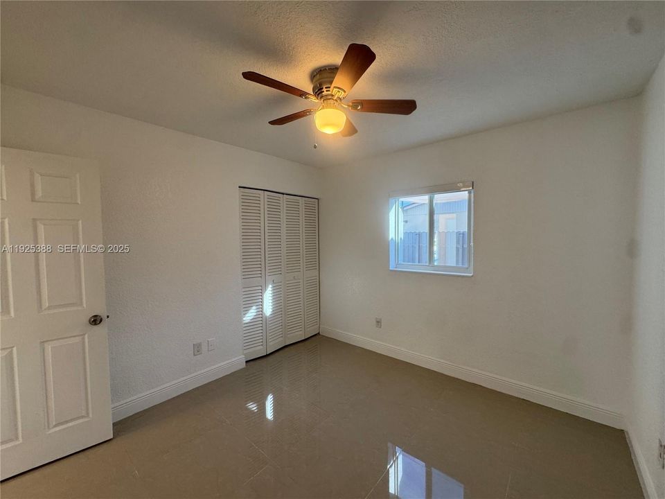 出租: $3,500 (3 贝兹, 2 浴室, 1830 平方英尺)