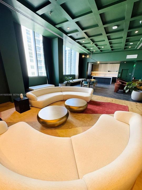 待售: $650,000 (1 贝兹, 1 浴室, 0 平方英尺)