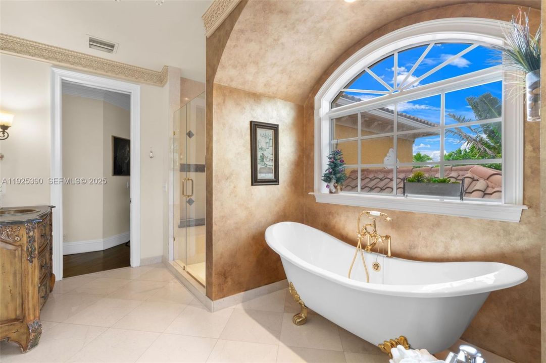 待售: $2,750,000 (4 贝兹, 3 浴室, 2759 平方英尺)