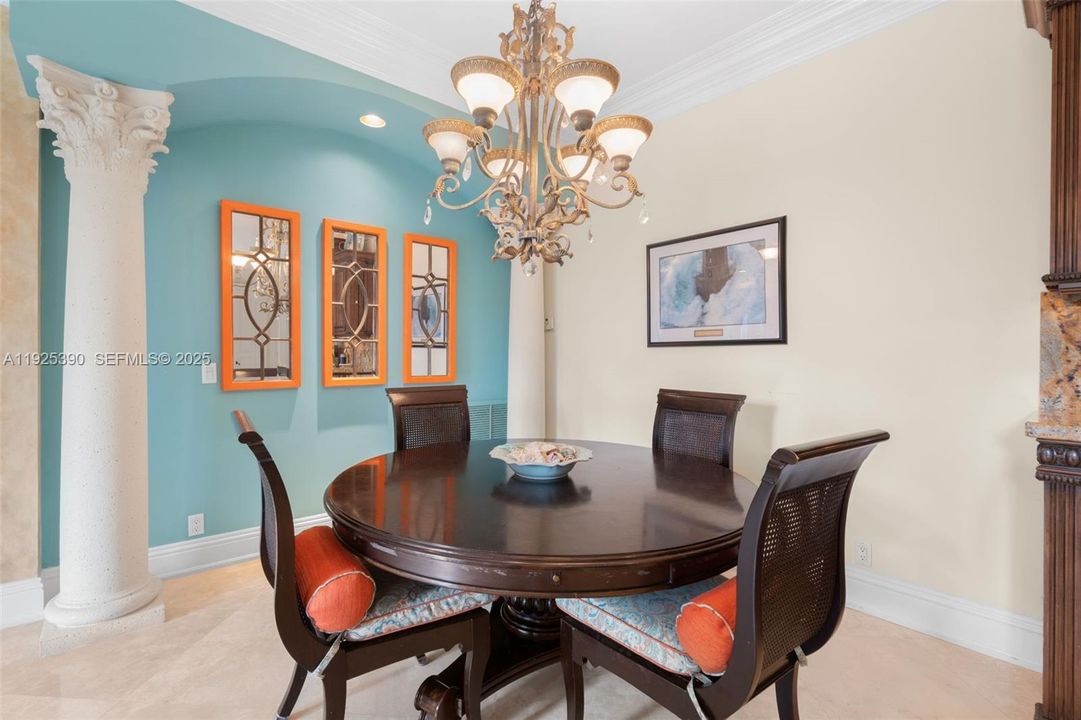 待售: $2,750,000 (4 贝兹, 3 浴室, 2759 平方英尺)