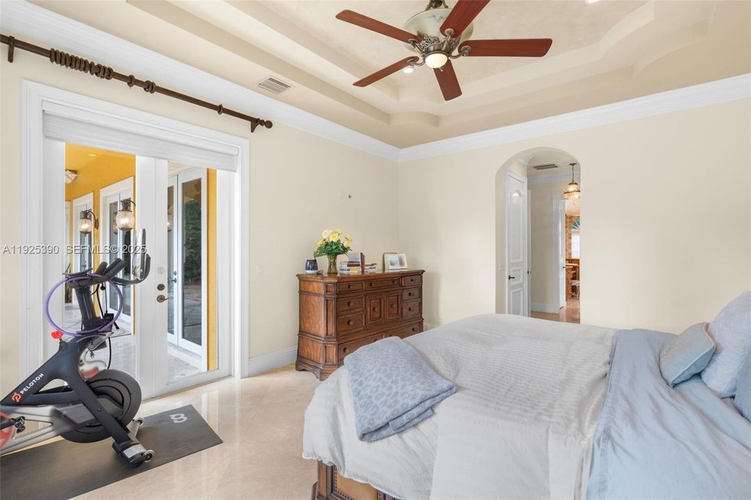 待售: $2,750,000 (4 贝兹, 3 浴室, 2759 平方英尺)