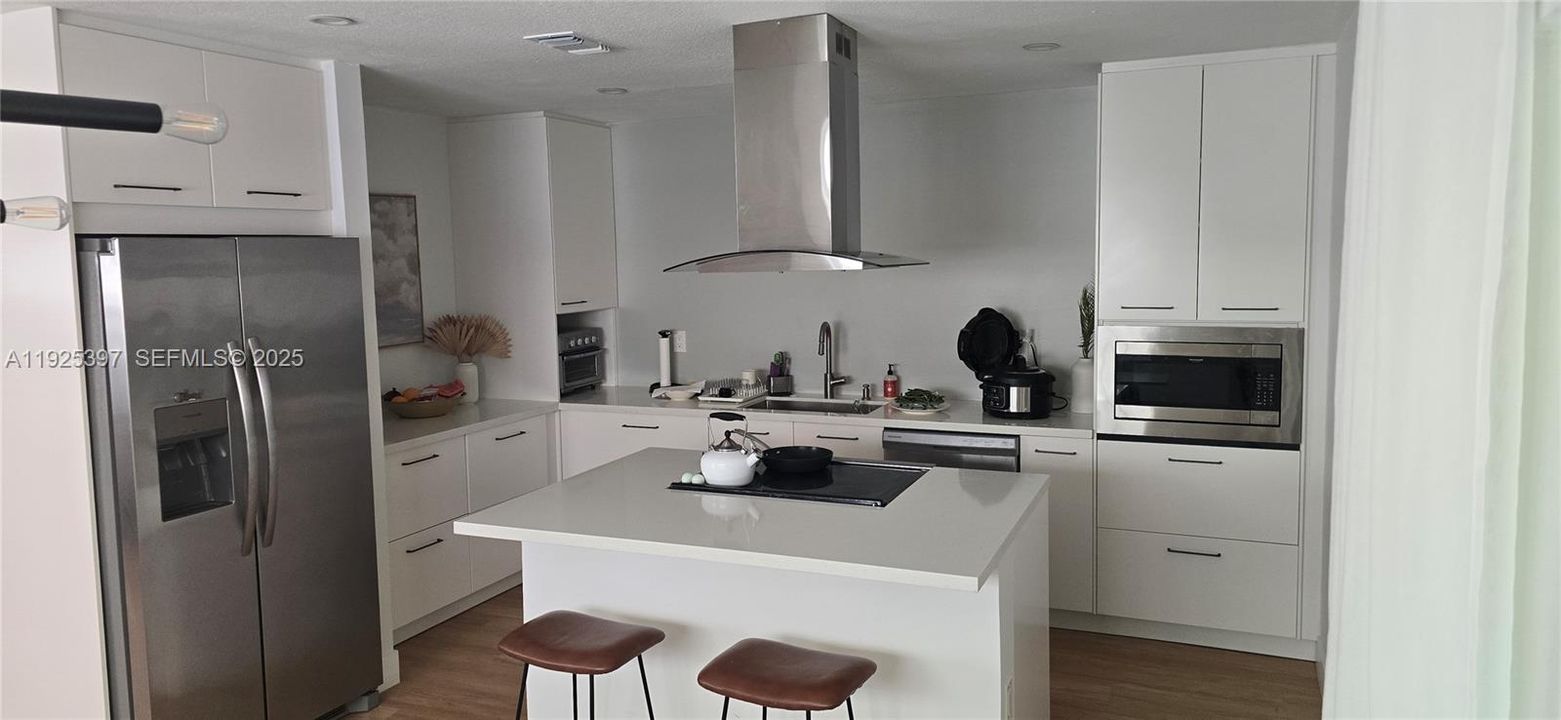 出租: $2,600 (3 贝兹, 2 浴室, 1342 平方英尺)