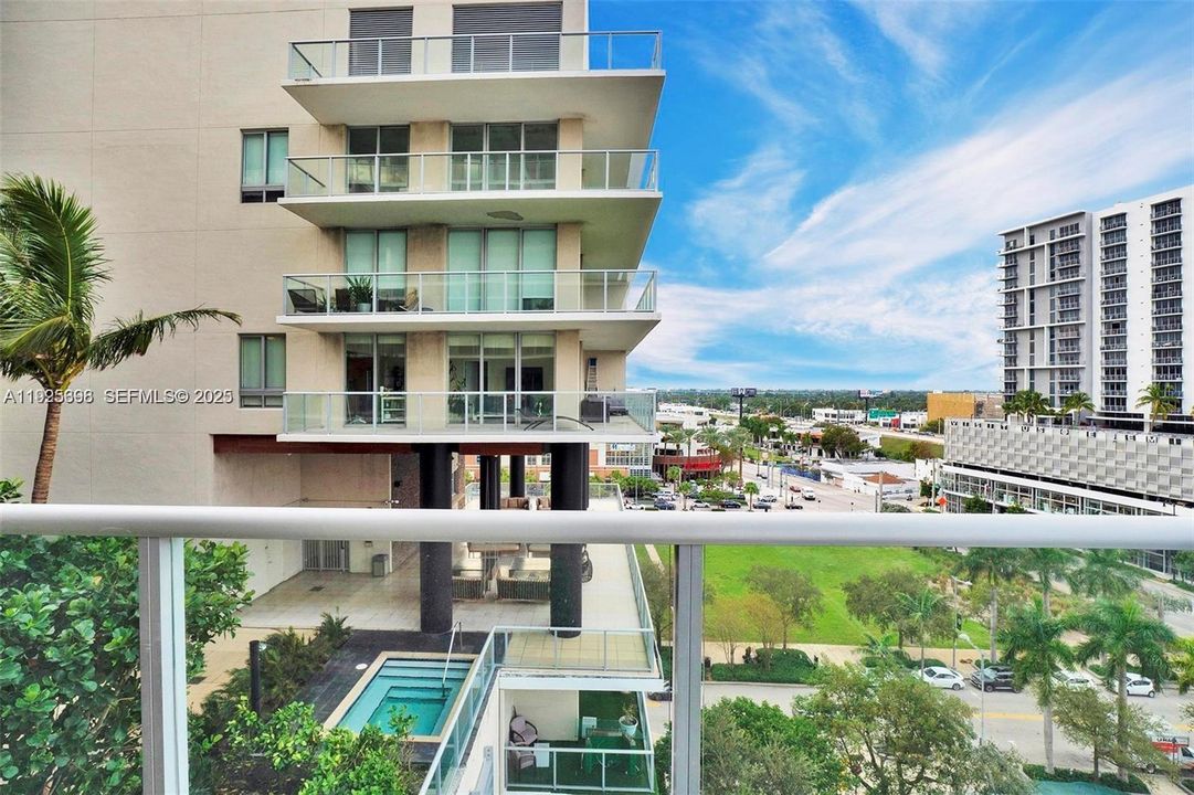 For Sale: $840,000 (3 beds, 2 baths, 1242 Square Feet)