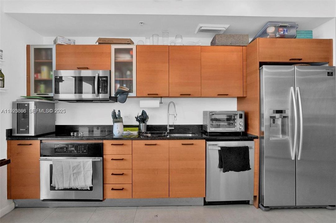 For Sale: $840,000 (3 beds, 2 baths, 1242 Square Feet)