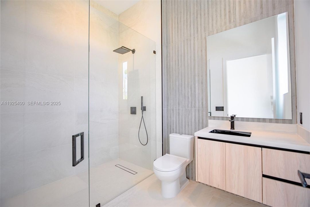 En Venta: $6,990,000 (6 camas, 7 baños, 6841 Pies cuadrados)