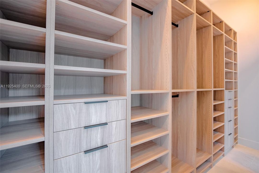 En Venta: $6,990,000 (6 camas, 7 baños, 6841 Pies cuadrados)