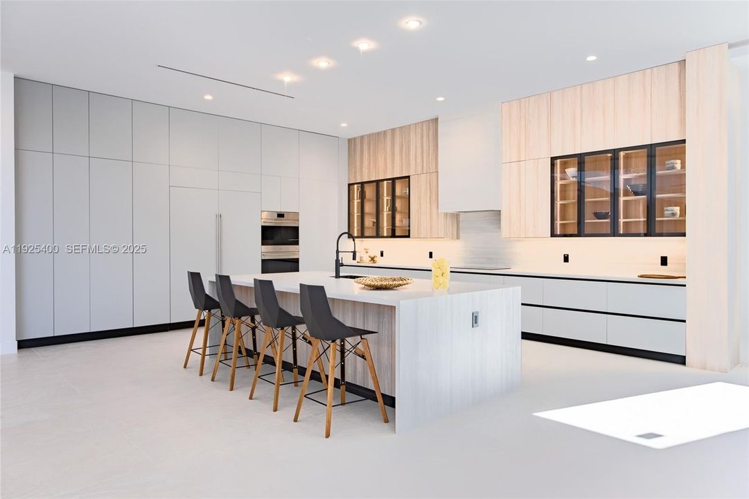 En Venta: $6,990,000 (6 camas, 7 baños, 6841 Pies cuadrados)