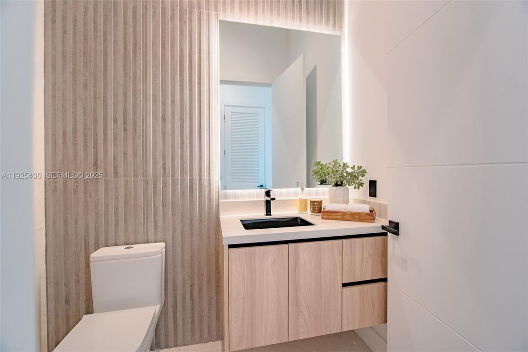 En Venta: $6,990,000 (6 camas, 7 baños, 6841 Pies cuadrados)