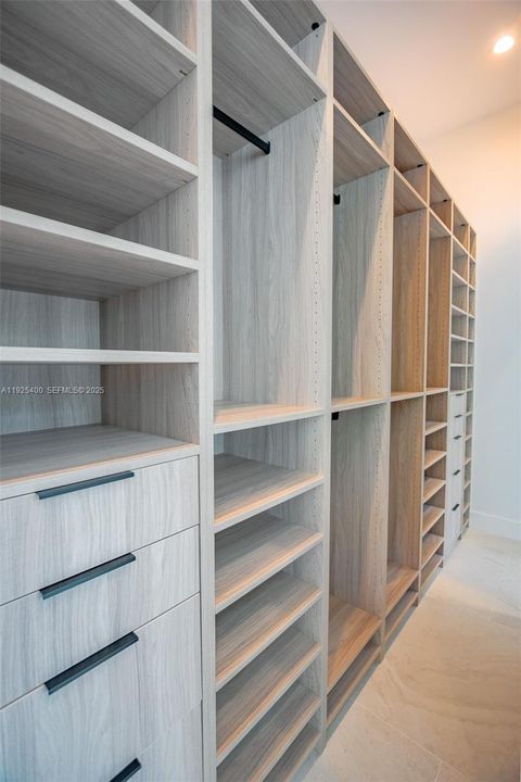 En Venta: $6,990,000 (6 camas, 7 baños, 6841 Pies cuadrados)