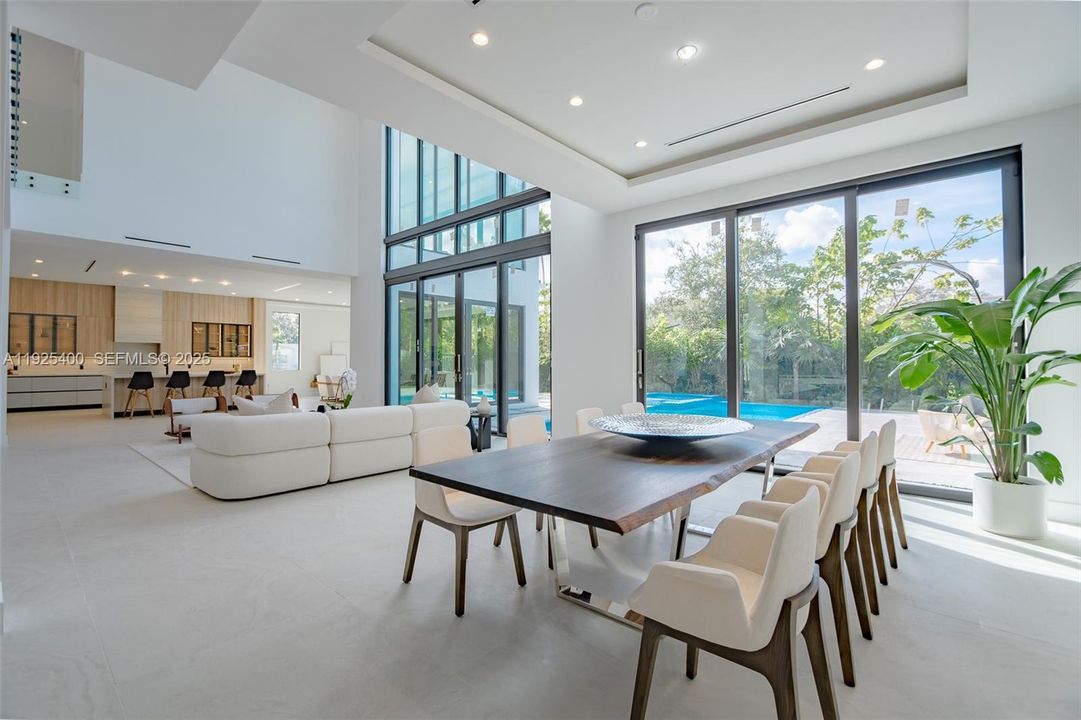 En Venta: $6,990,000 (6 camas, 7 baños, 6841 Pies cuadrados)