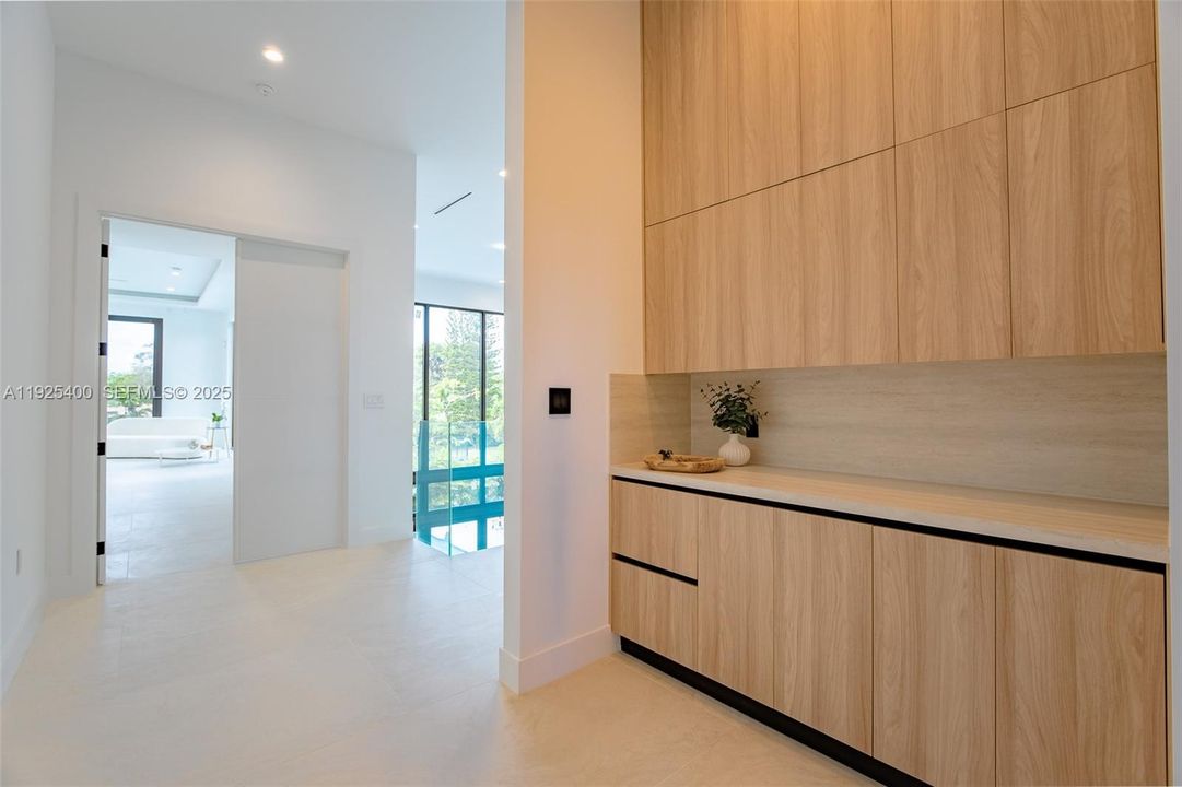 En Venta: $6,990,000 (6 camas, 7 baños, 6841 Pies cuadrados)