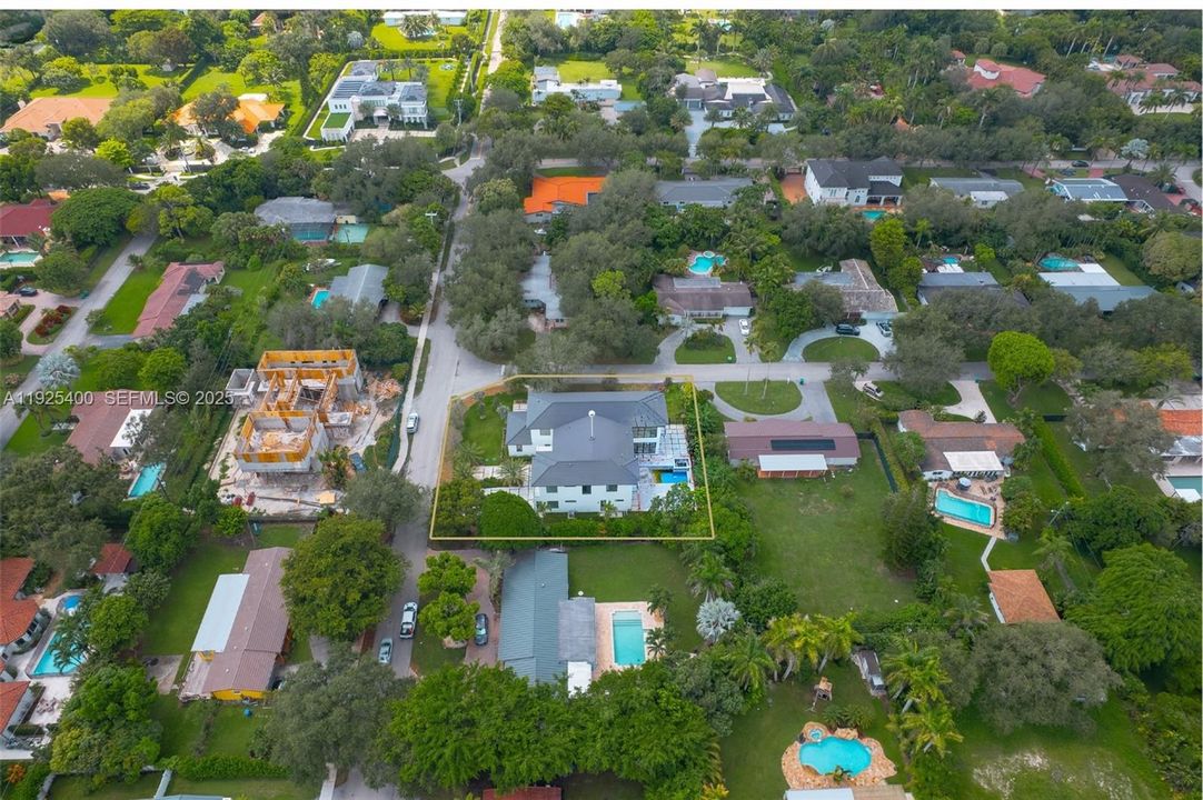 На продажу: $6,990,000 (6 спален, 7 ванн, 6841 Квадратных фут)