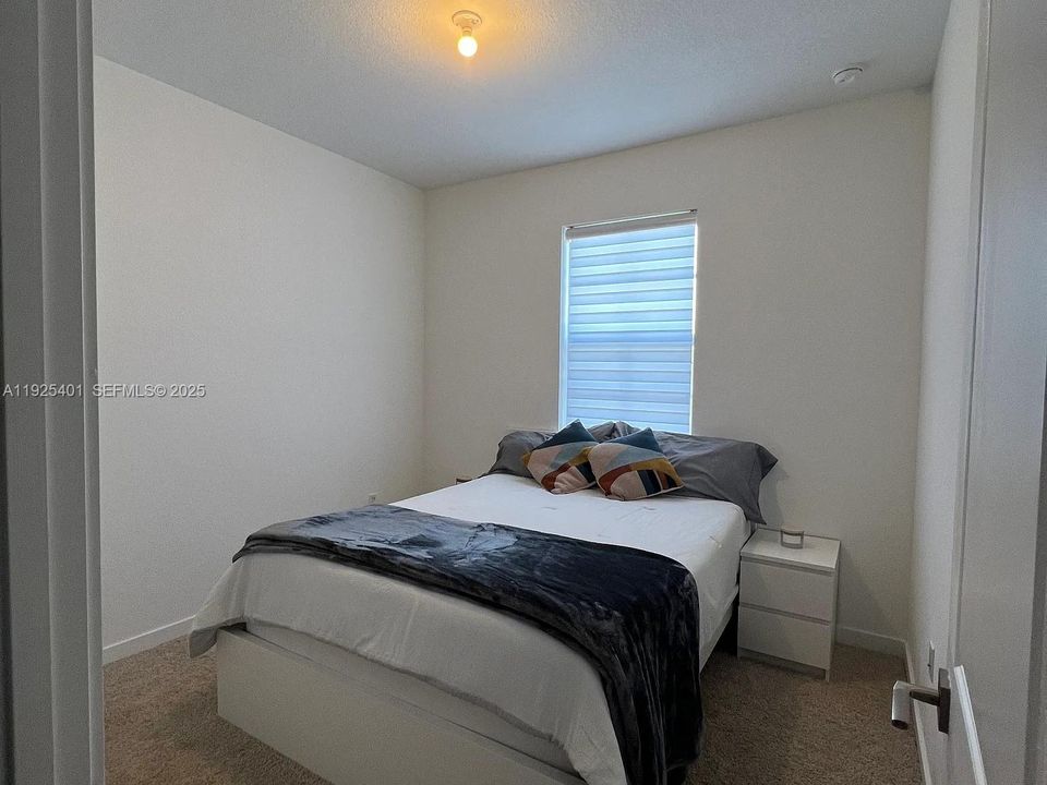 В аренду: $2,999 (3 спален, 2 ванн, 1512 Квадратных фут)