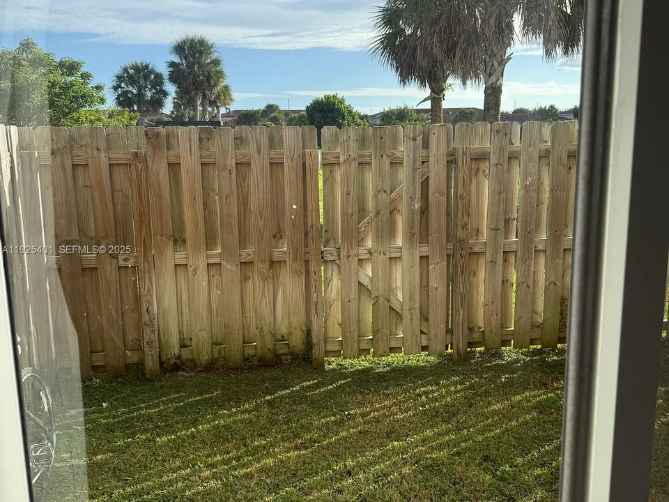 В аренду: $2,999 (3 спален, 2 ванн, 1512 Квадратных фут)