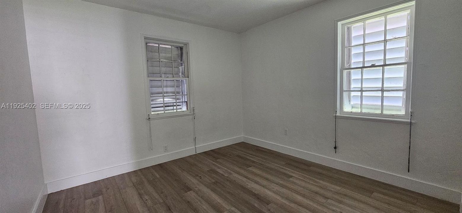 出租: $3,200 (3 贝兹, 2 浴室, 1312 平方英尺)