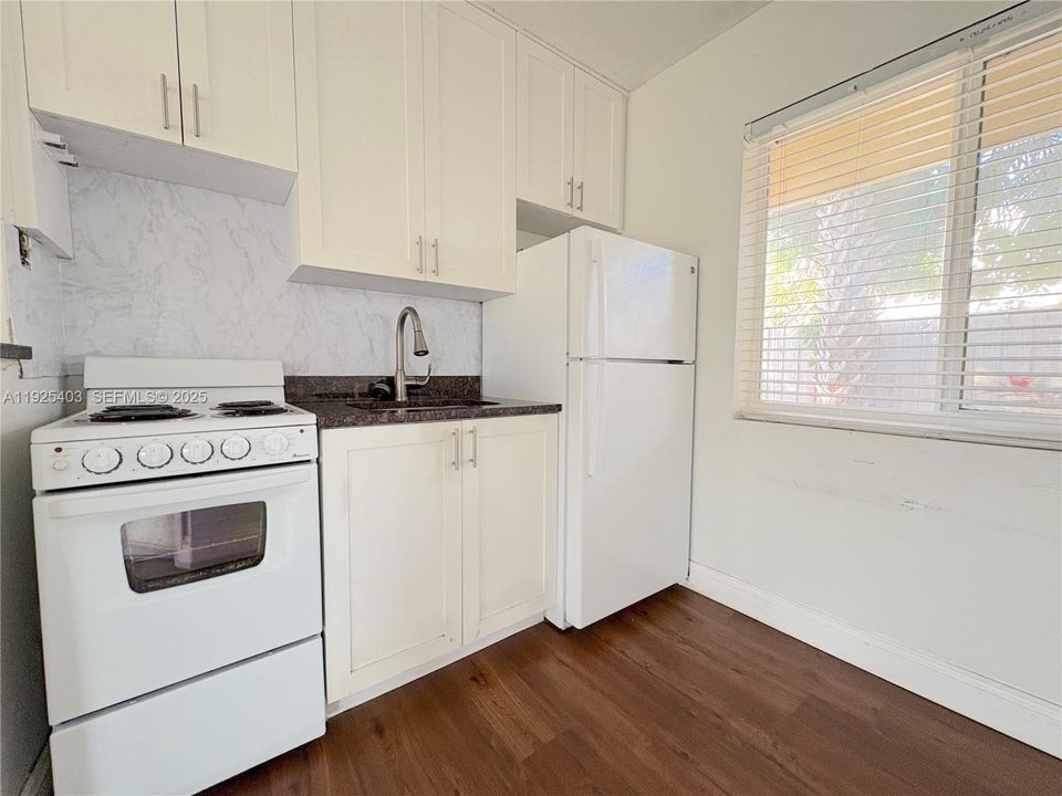 For Rent: $1,500 (0 beds, 1 baths, 400 Square Feet)