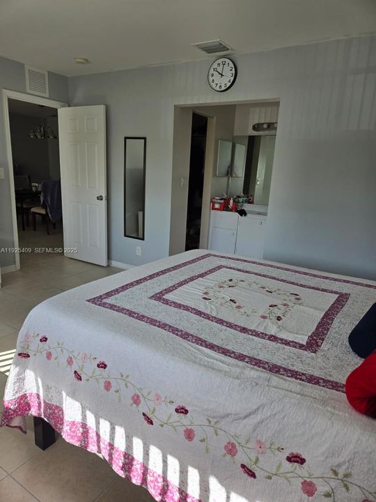 En Renta: $1,650 (2 camas, 2 baños, 930 Pies cuadrados)