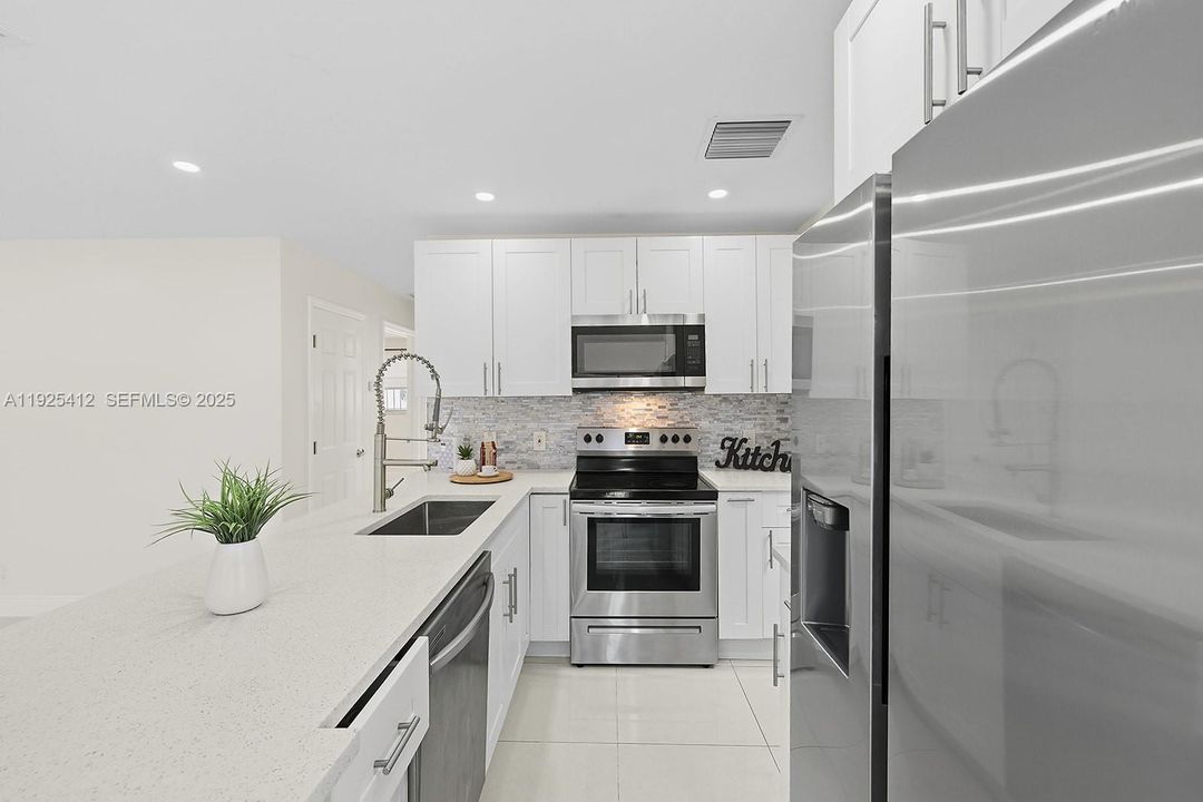 En Renta: $2,400 (2 camas, 2 baños, 792 Pies cuadrados)