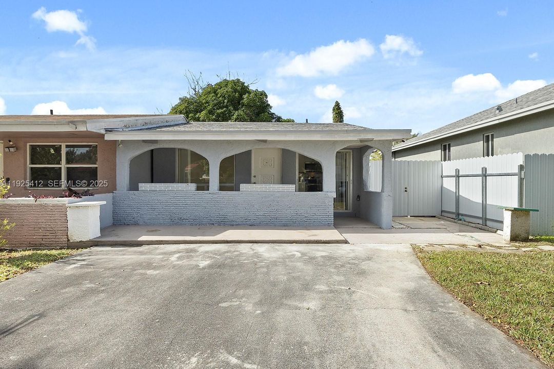 En Renta: $2,400 (2 camas, 2 baños, 792 Pies cuadrados)