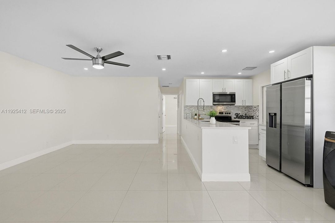 En Renta: $2,400 (2 camas, 2 baños, 792 Pies cuadrados)