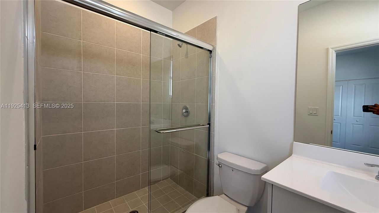 出租: $2,300 (3 贝兹, 2 浴室, 0 平方英尺)