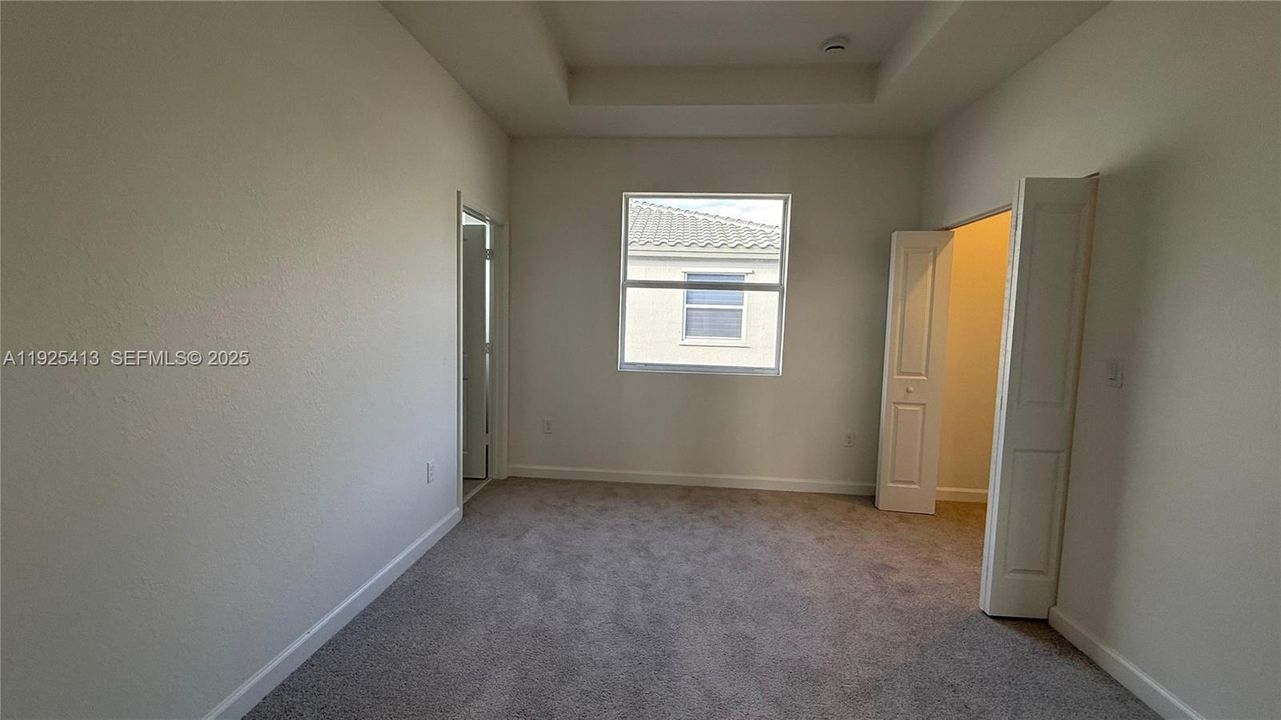 出租: $2,300 (3 贝兹, 2 浴室, 0 平方英尺)